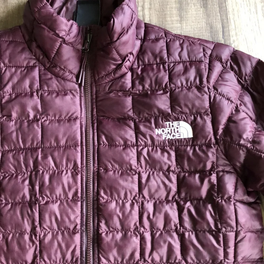 The North Face Thermoball Eco Jacket 2.0 Burgundy Purple XS - Picture 3 of 11